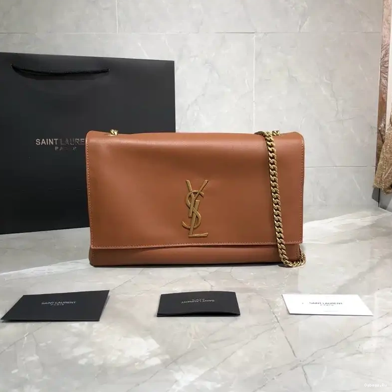 KATE IN SMOOTH YSL SUEDE LEATHER AND REVERSIBLE MEDIUM 0513